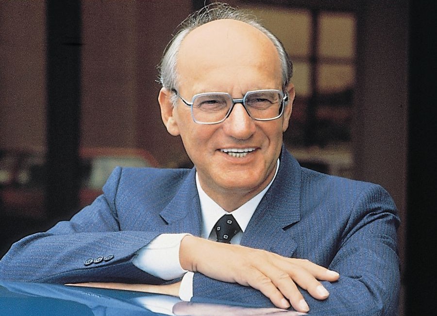 Heinz_Nixdorf_farbig_alt